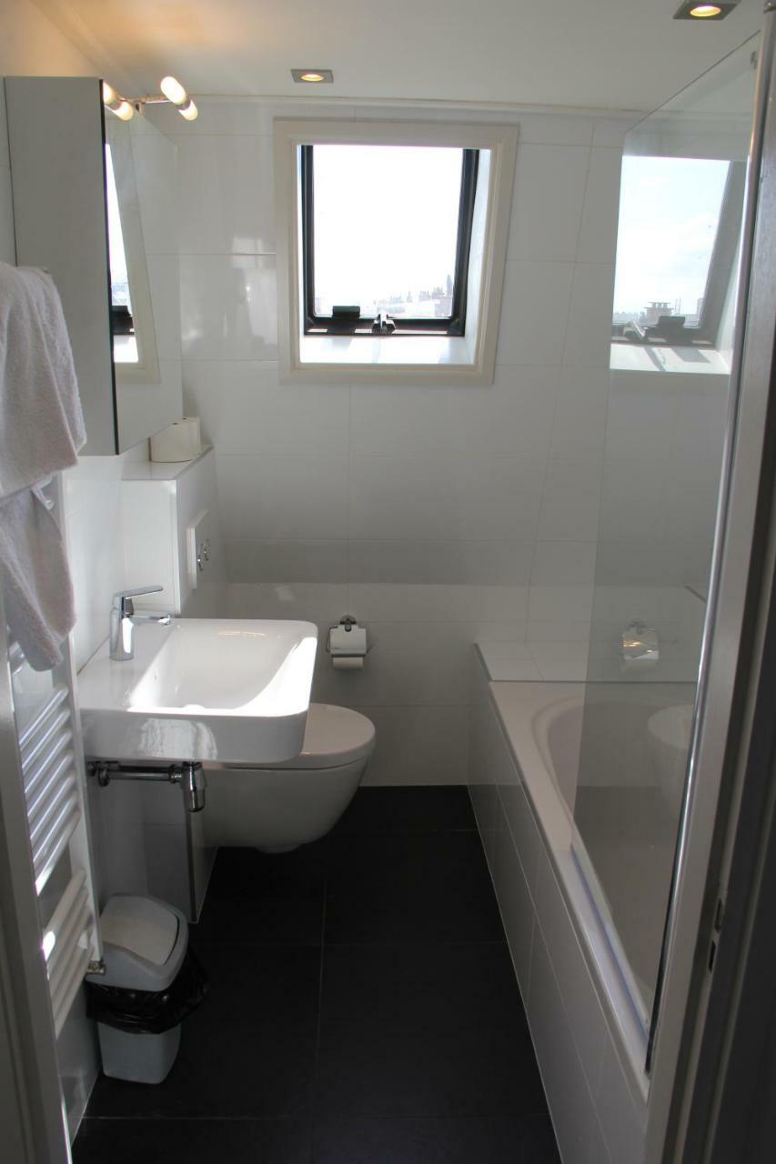 Hotel 'T Sonnehuys Den Haag Bagian luar foto